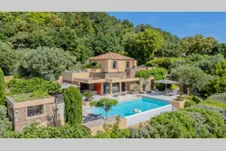 Photos  Maison Villa à vendre La Garde-Freinet 83680