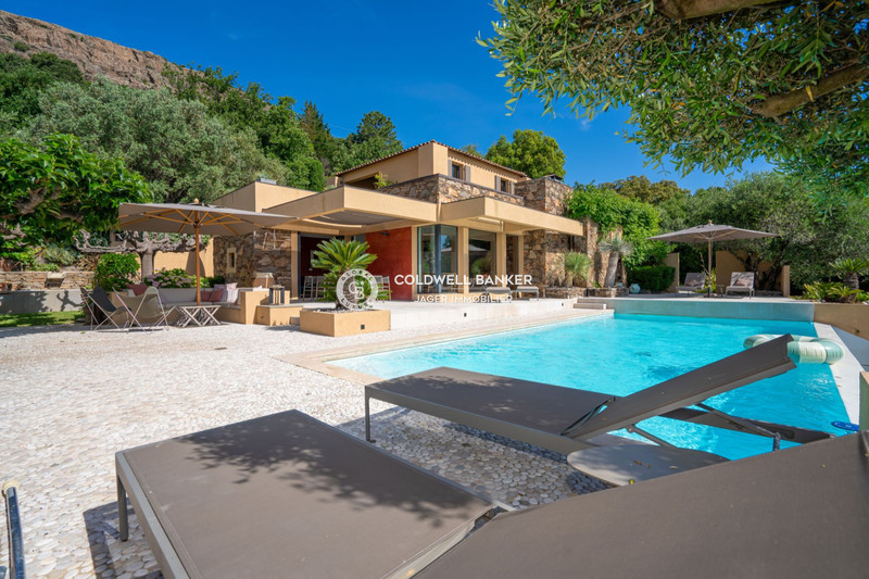 Photo n°3 - Vente Maison villa La Garde-Freinet 83680 - 1 990 000 €