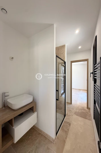 Photo n°13 - Vente Maison villa contemporaine Le Plan-de-la-Tour 83120 - 1 950 000 €
