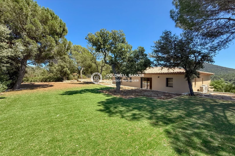 Photo n°3 - Vente Maison villa contemporaine Le Plan-de-la-Tour 83120 - 1 950 000 €