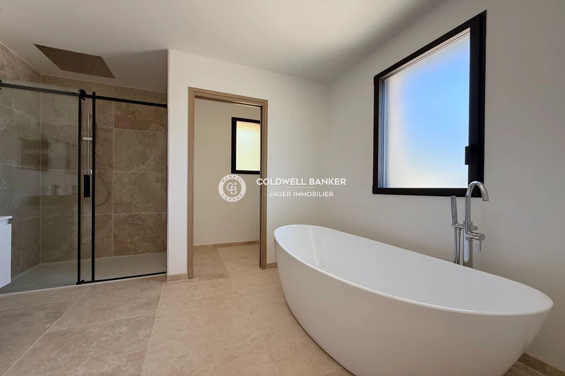 Photo n°18 - Vente Maison villa contemporaine Le Plan-de-la-Tour 83120 - 1 950 000 €