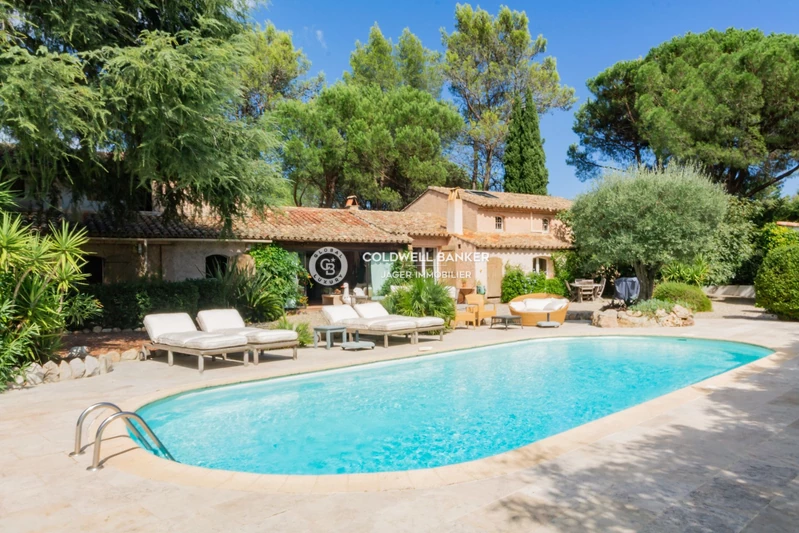 Vente maison d'hôtes Le Plan-de-la-Tour  