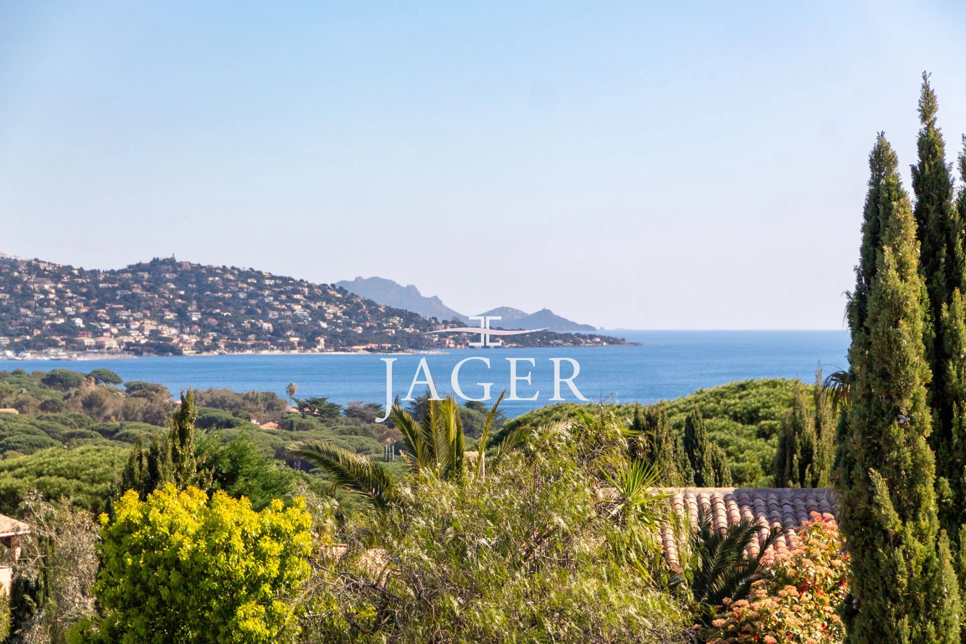 Maison 8 pièces 378 m² · à Cogolin · 378 m² · 2 950 000 €