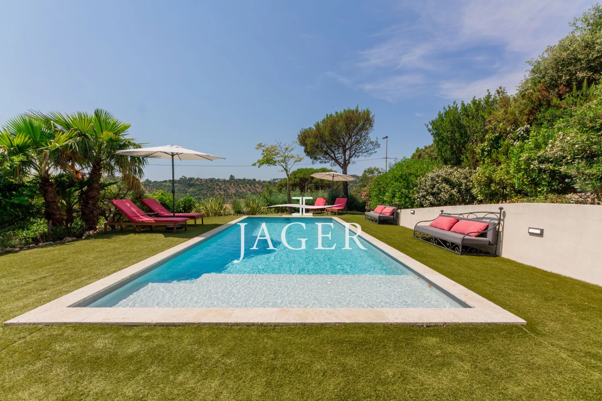 Maison 6 pièces 190 m² · à Roquebrune-sur-Argens · 190 m² · 1 195 000 €