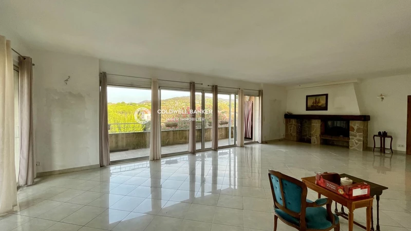 Photo n°2 - Vente appartement Sainte-Maxime 83120 - 595 000 €