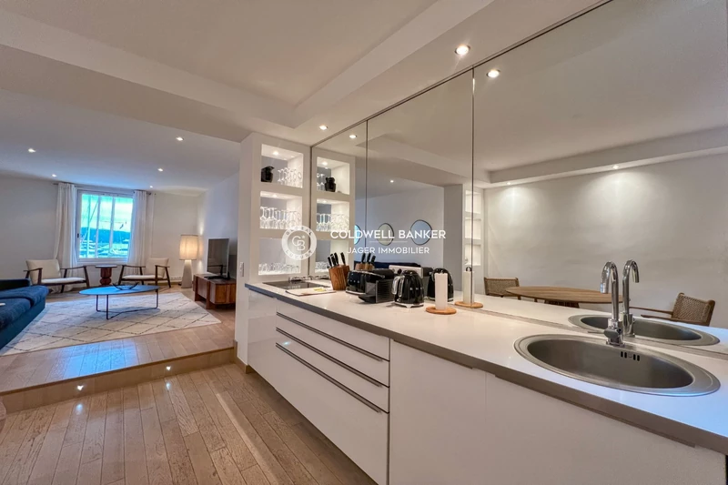 Photo n°2 - Vente appartement Saint-Tropez 83990 - 1 995 000 €