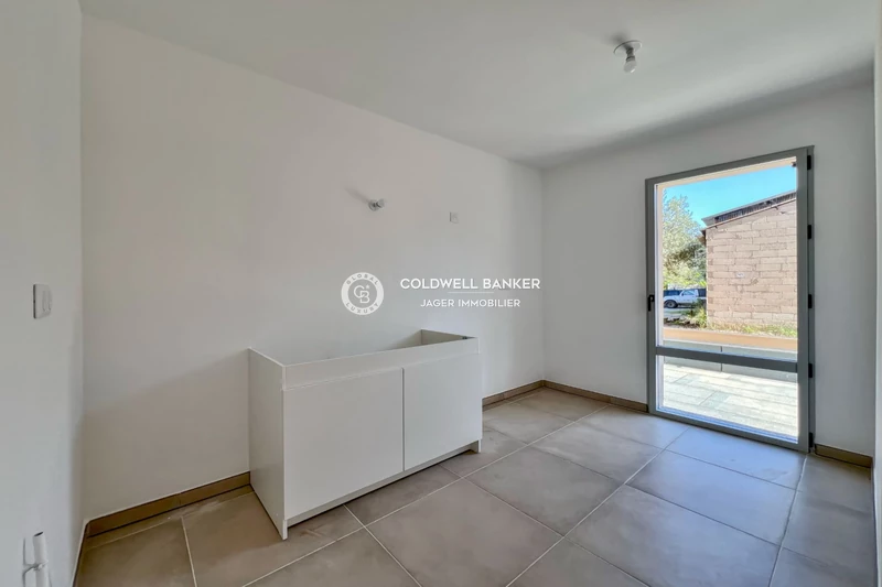 Photo n°3 - Vente appartement Le Plan-de-la-Tour 83120 - 335 000 €