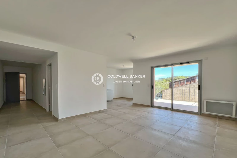 Photo n°2 - Vente appartement Le Plan-de-la-Tour 83120 - 325 000 €