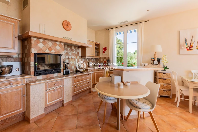 Photo n°3 - Vente appartement Sainte-Maxime 83120 - 995 000 €