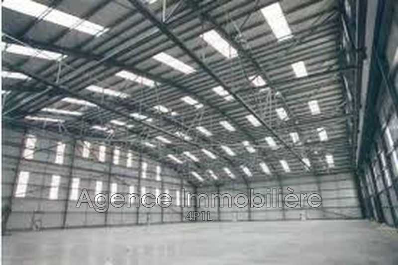 Photo Locaux Arces  Professionnel locaux   450&nbsp;m&sup2;
