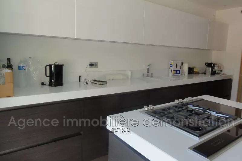 Photo Villa Plaisir Centre,   achat villa  5 chambres   300&nbsp;m&sup2;