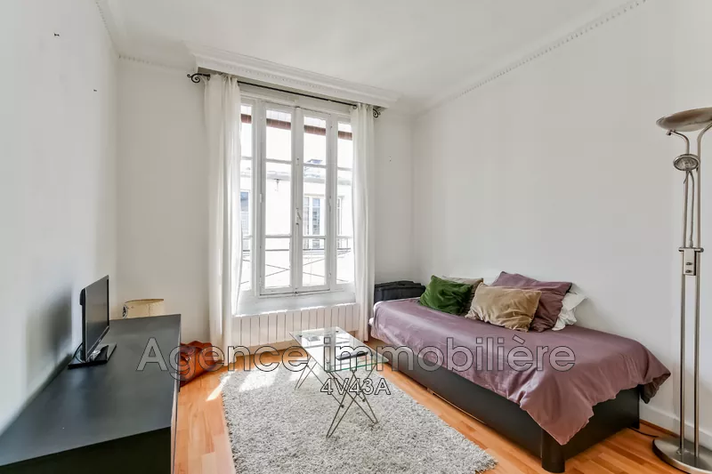 Photo Appartement Paris Centre-ville,   achat appartement  3 pièces   70&nbsp;m&sup2;