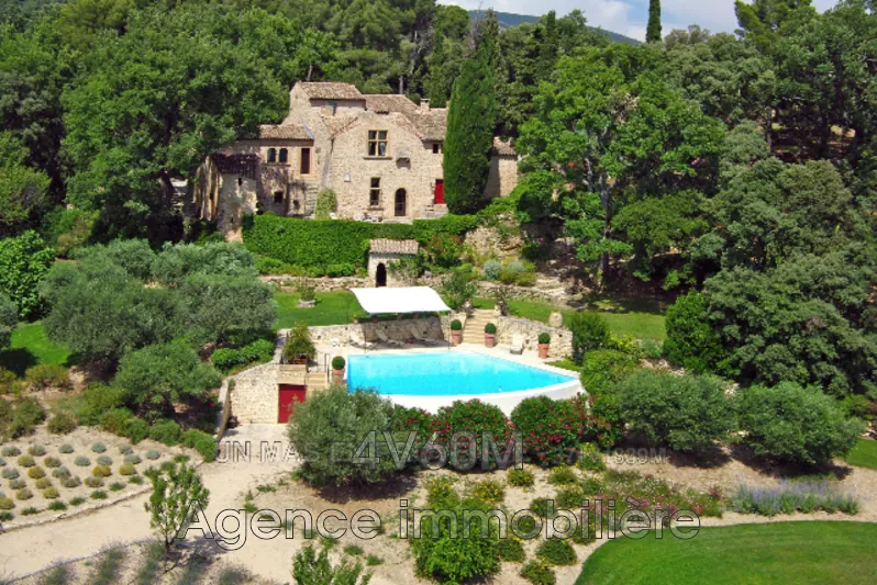 Photo Villa Aix-en-Provence   achat villa  1 chambre   150&nbsp;m&sup2;