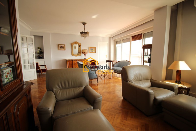 Photo Appartement Marseille   achat appartement  4 pièces   100&nbsp;m&sup2;