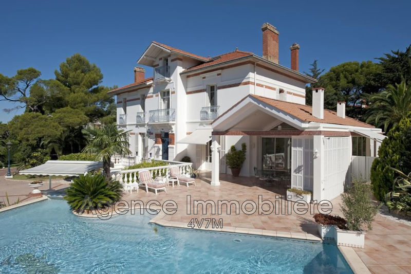 Photo Villa Roquebrune-sur-Argens Hauteurs,   achat villa  5 chambres   200&nbsp;m&sup2;