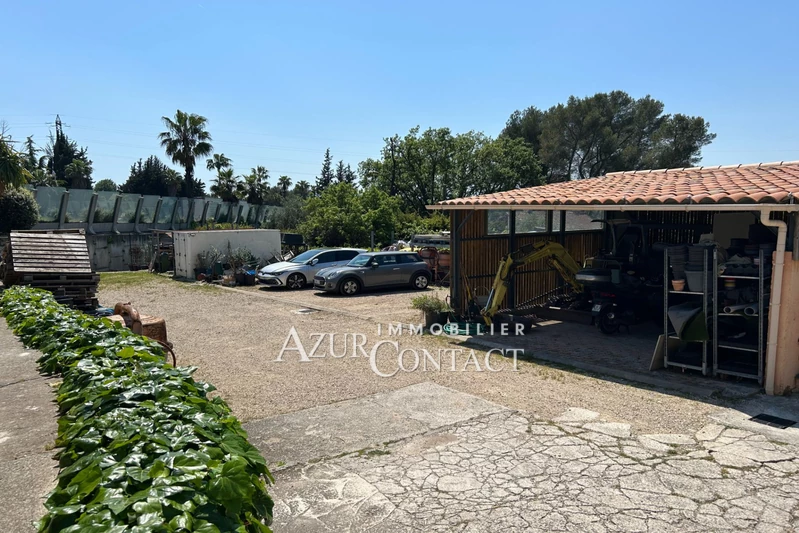 Professionnel entrepôt Mougins  