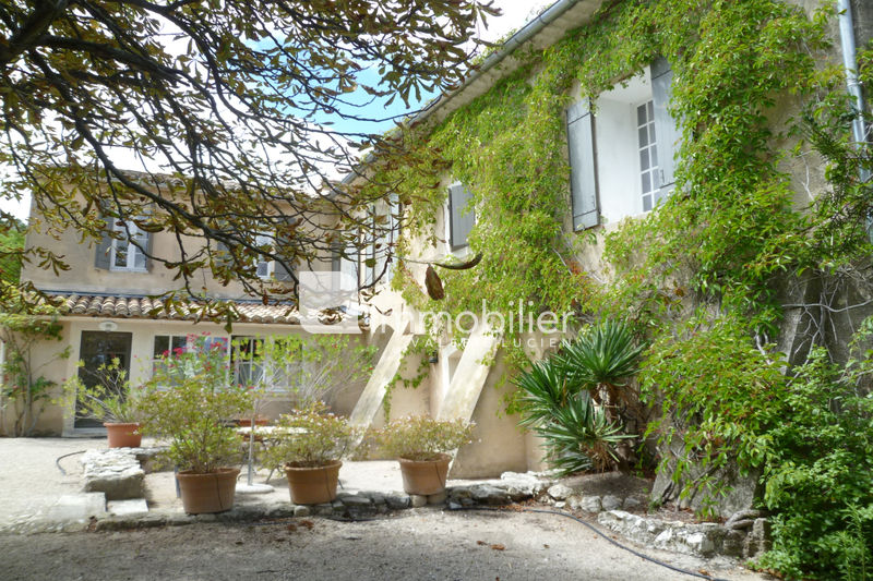 For sale - property - A 10 minutes Eygalières - 1 490 000 € - Ref. 404V3073M Photo Property Eygalières A 10 minutes, to buy property 15 bedrooms 580 m²