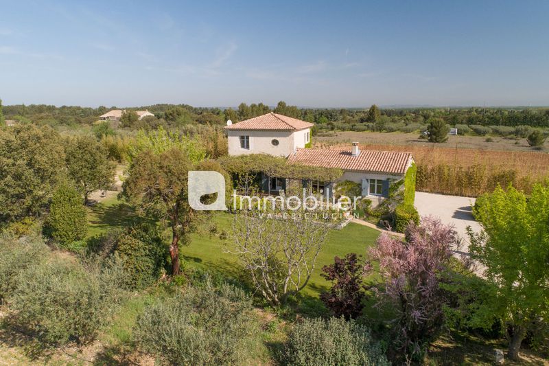 For sale - house - 2 km centre ville Eygalières - 945 000 € - Ref. 404V3786M Photo House Eygalières 2 km centre ville , to buy house 2 bedrooms