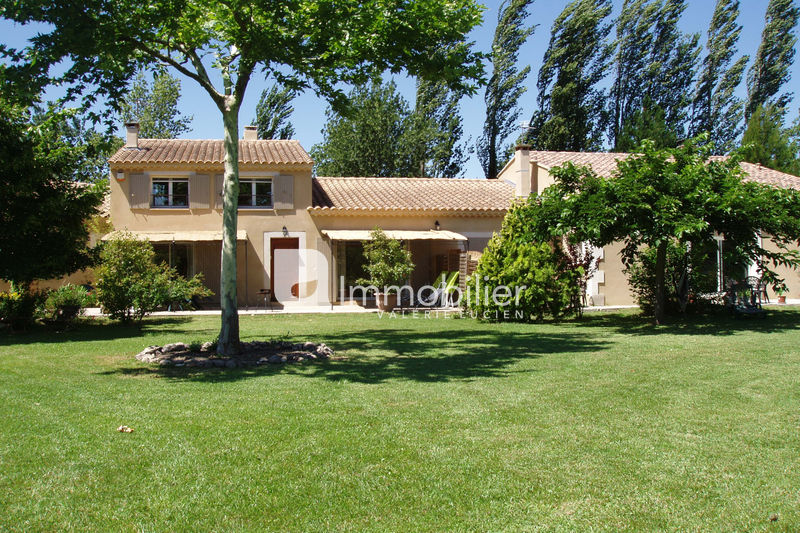 Vente - maison - En campagne Eygalières - 655 000 € Photo Maison Eygalières En campagne, achat maison 6 chambres 245 m²