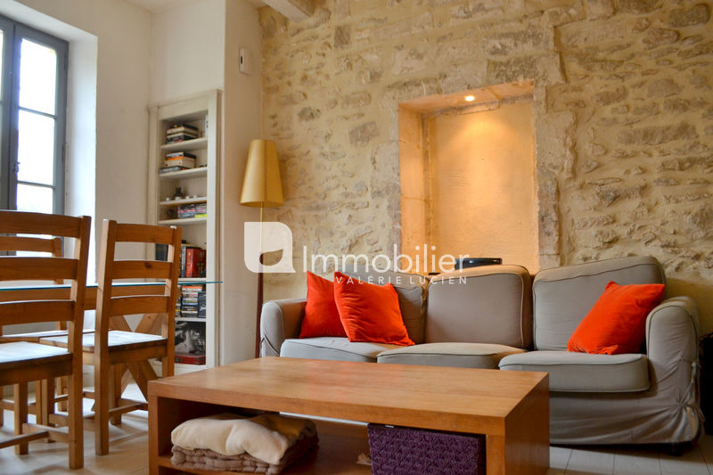 For sale - Village house - A pied centre-ville Saint-Rémy-de-Provence - 347 000 € - Ref. 404V3896M Photo Village house Saint-Rémy-de-Provence A pied centre-ville, to buy village house 3 bedrooms 115 m²