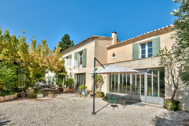 For sale - mas - A 5 mn centre-ville Saint-Rémy-de-Provence - 1 785 000 € - Ref. 404V3901M Photo Mas Saint-Rémy-de-Provence A 5 mn centre-ville, to buy mas 5 bedrooms 450 m²