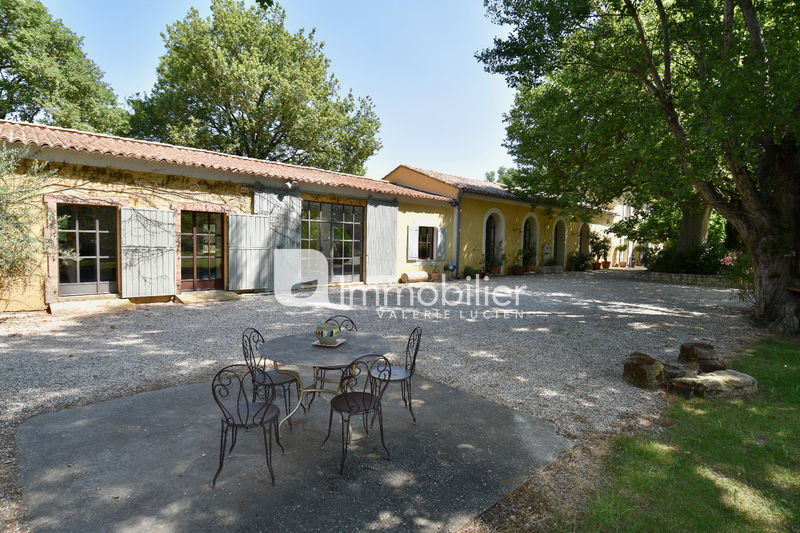 For sale - property - Saint-Rémy-de-Provence - 1 490 000 € Photo Property Saint-Rémy-de-Provence A 10 mn, to buy property 4 bedrooms 570 m²