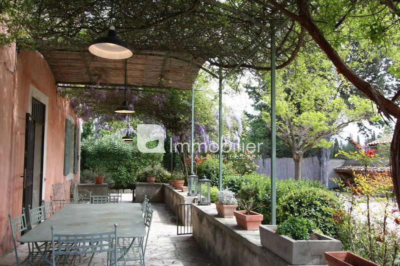 For sale - mas - A 5 mninutes du centre-ville Saint-Rémy-de-Provence - 975 000 € - Ref. 404V3931M Photo Mas Saint-Rémy-de-Provence A 5 mninutes du centre-ville, to buy mas 5 bedrooms 380 m²