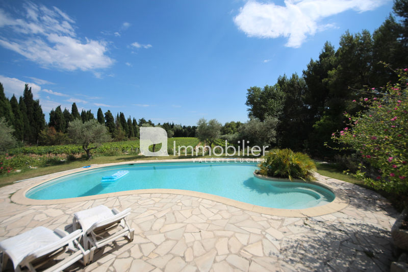 For sale - house - En campagne Eyragues - 890 000 € - Ref. 404V3962M Photo House Eyragues En campagne, to buy house 5 bedrooms 232 m²