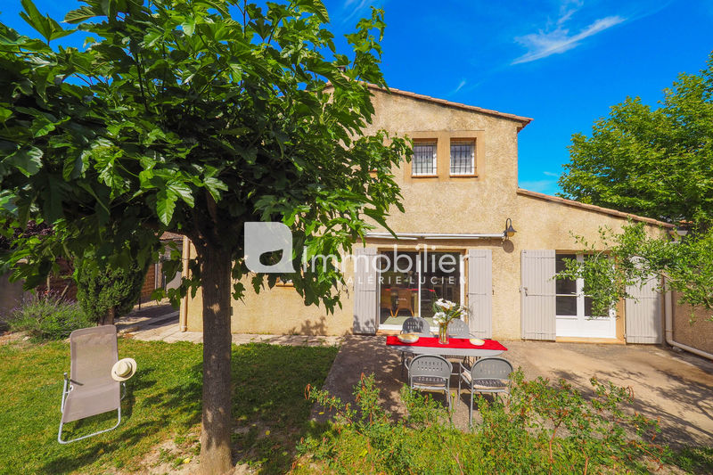 For sale - house - Centre-ville Saint-Rémy-de-Provence - 425 000 € - Ref. 404V3966M Photo House Saint-Rémy-de-Provence Centre-ville, to buy house 4 bedrooms 114 m²
