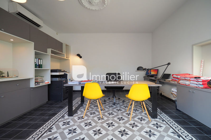 For sale - house - Centre-ville Saint-Rémy-de-Provence - 325 000 € - Ref. 404V3977M Photo House Saint-Rémy-de-Provence Centre-ville, to buy house 6 rooms 116 m²