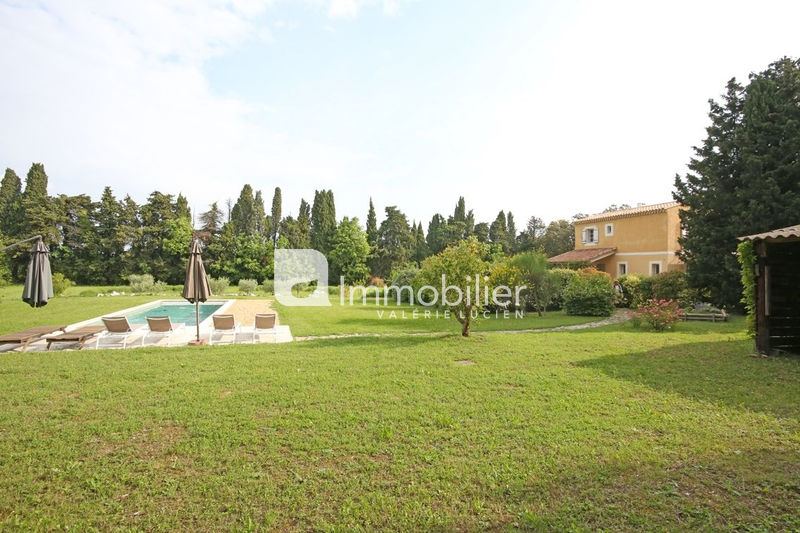 Vente - maison - Saint-Rémy-de-Provence - 795 000 € - Réf. 404V4027M Photo Maison Saint-Rémy-de-Provence A 5 minutes du centre-ville, achat maison 4 chambres 120 m²