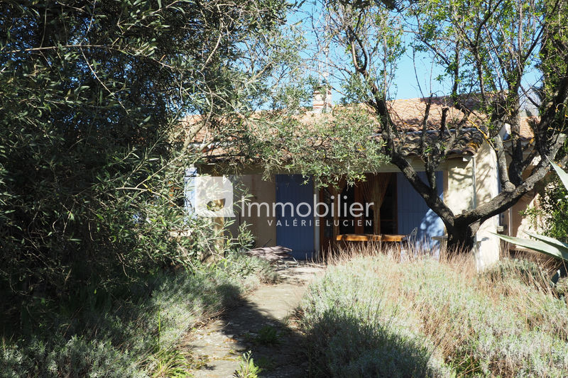 For sale - house - A pied du centre-ville Saint-Rémy-de-Provence - 520 000 € - Ref. 404V4074M Photo House Saint-Rémy-de-Provence A pied du centre-ville, to buy house 4 bedrooms 145 m²