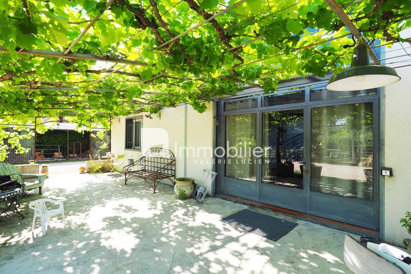 For sale - house - A 5 minutes du centre-ville Saint-Rémy-de-Provence - 651 000 € - Ref. 404V4177M Photo House Saint-Rémy-de-Provence A 5 minutes du centre-ville, to buy house 3 bedrooms 370 m²