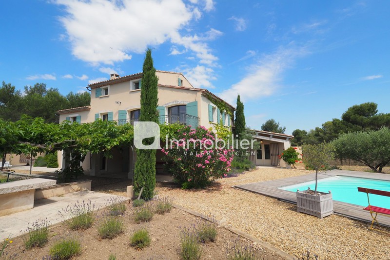 For sale - villa - A pied centre-ville Eygalières - 1 293 000 € - Ref. 404V4208M Photo Villa Eygalières A pied centre-ville, to buy villa 4 bedrooms 250 m²