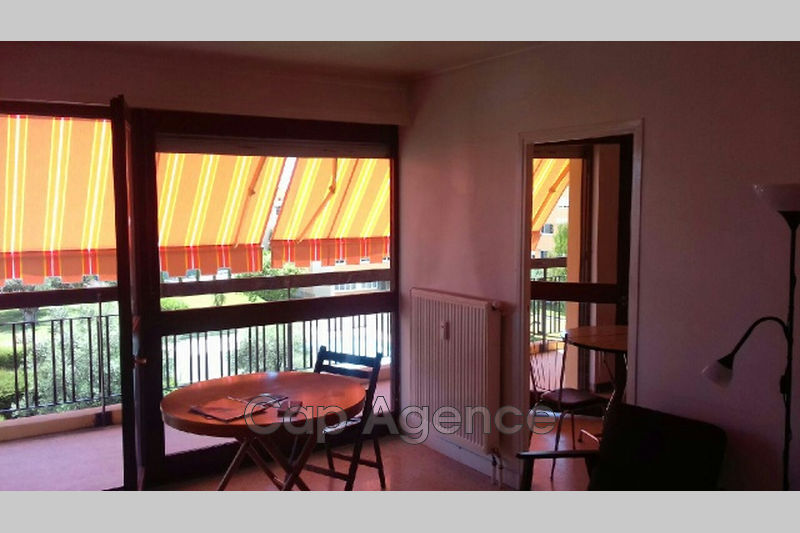 Location saisonnière appartement Antibes  