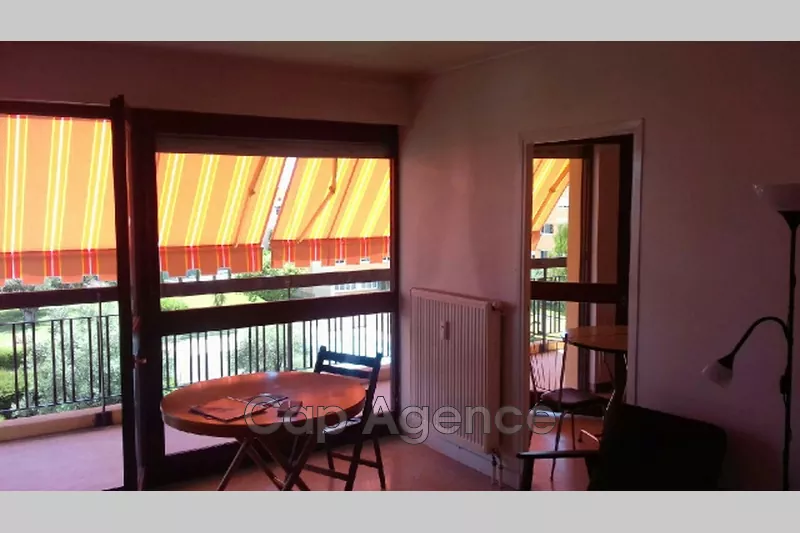 Location saisonnière appartement Antibes  