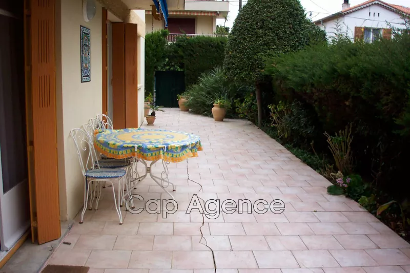 vente Apartment Antibes Cap d'antibes Apartment Cap d'Antibes Cap d antibes, Vacation rental apartment 3 rooms 70 m²