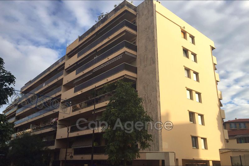 vente Apartment Antibes Downtown Apartment Antibes Centre ville, to buy apartment 1 room 29 m²