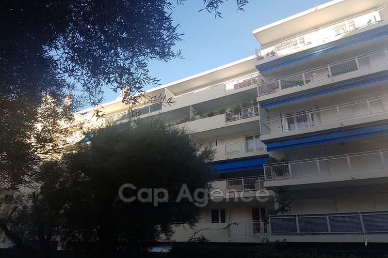 vente Appartement Juan-les-pins Proximité centre ville Appartement Juan-les-Pins Proximité centre ville, achat appartement 2 pièces 44 m²