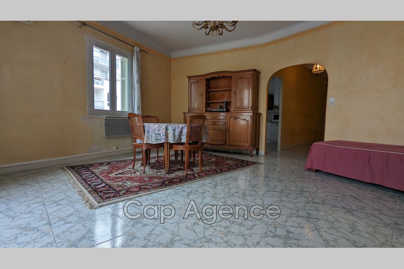 appartement  4 rooms  Antibes Downtown  112 m² -   