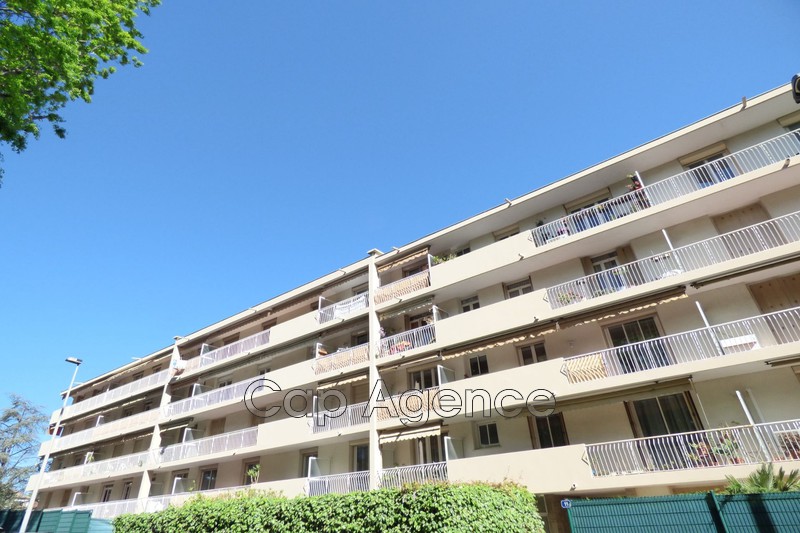 Photo Apartment Antibes Roi soleil,   to buy apartment  3 rooms   51&nbsp;m&sup2;