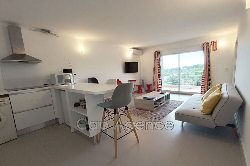 appartement  2 rooms  Juan-les-Pins Antibes  35 m² -   