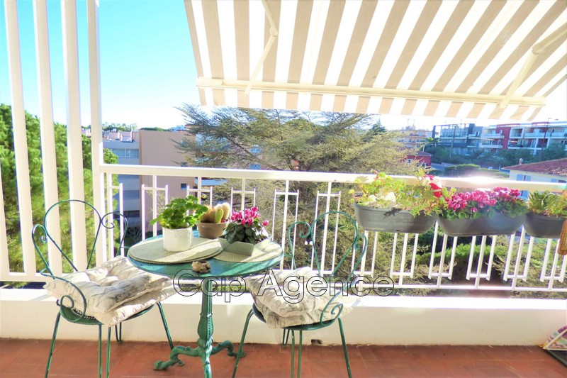 Photo Apartment Antibes Proximité centre ville, to buy apartment 2 rooms 53 m²