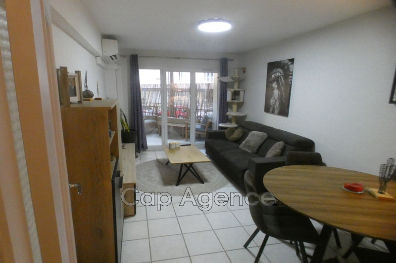 Photo Apartment Juan-les-Pins Centre ville,   to buy apartment  3 rooms   61&nbsp;m&sup2;