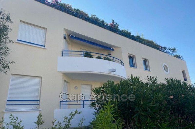 appartement  2 rooms  Juan-les-Pins Close ti the beaches  45 m² -   