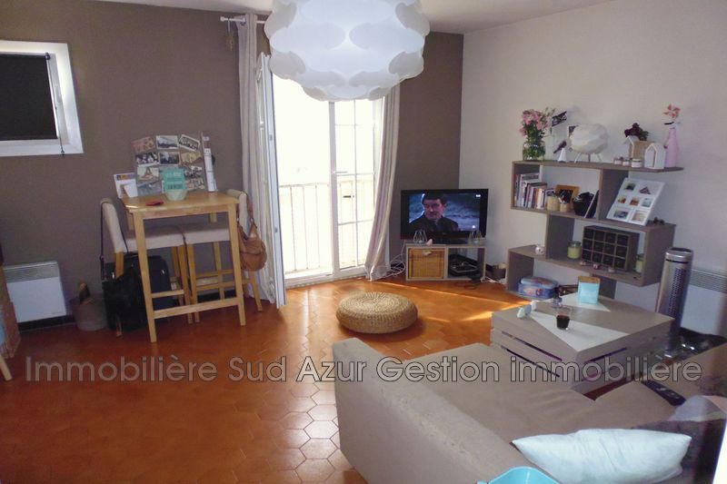 Photo Appart Solliès-Pont Location appart 1 pièce 28 m²