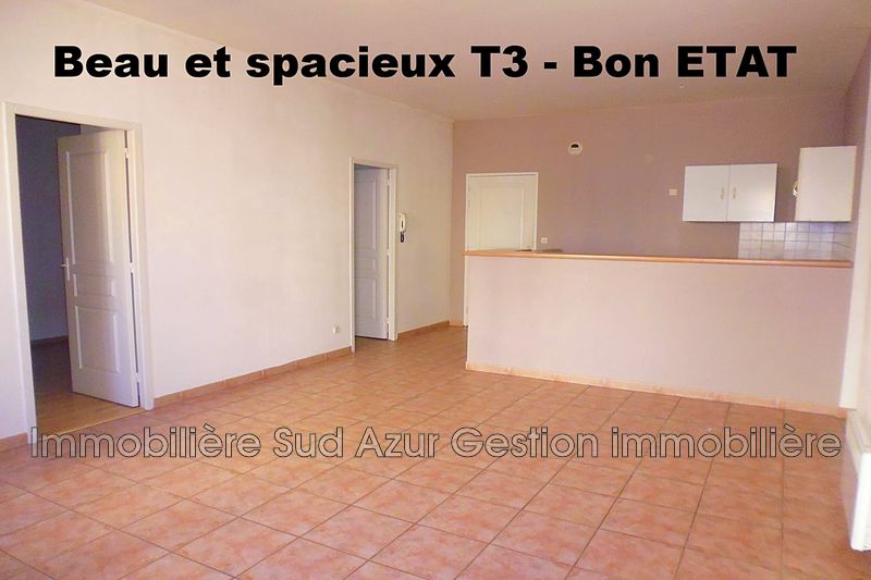 Photo Appartement Solliès-Pont Location appartement 3 pièces 62 m²