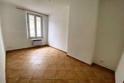 Photos Appartement à louer Solliès-Pont 83210