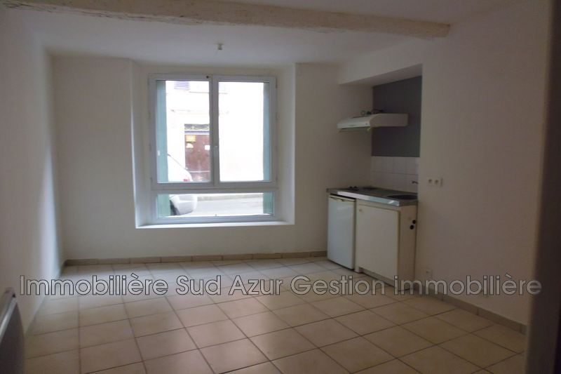 Photo Appartement Pignans Location appartement 1 pièce 25 m²