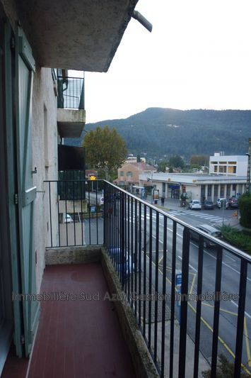 Photo Appartement Solliès-Pont Location appartement 2 pièces 31 m²
